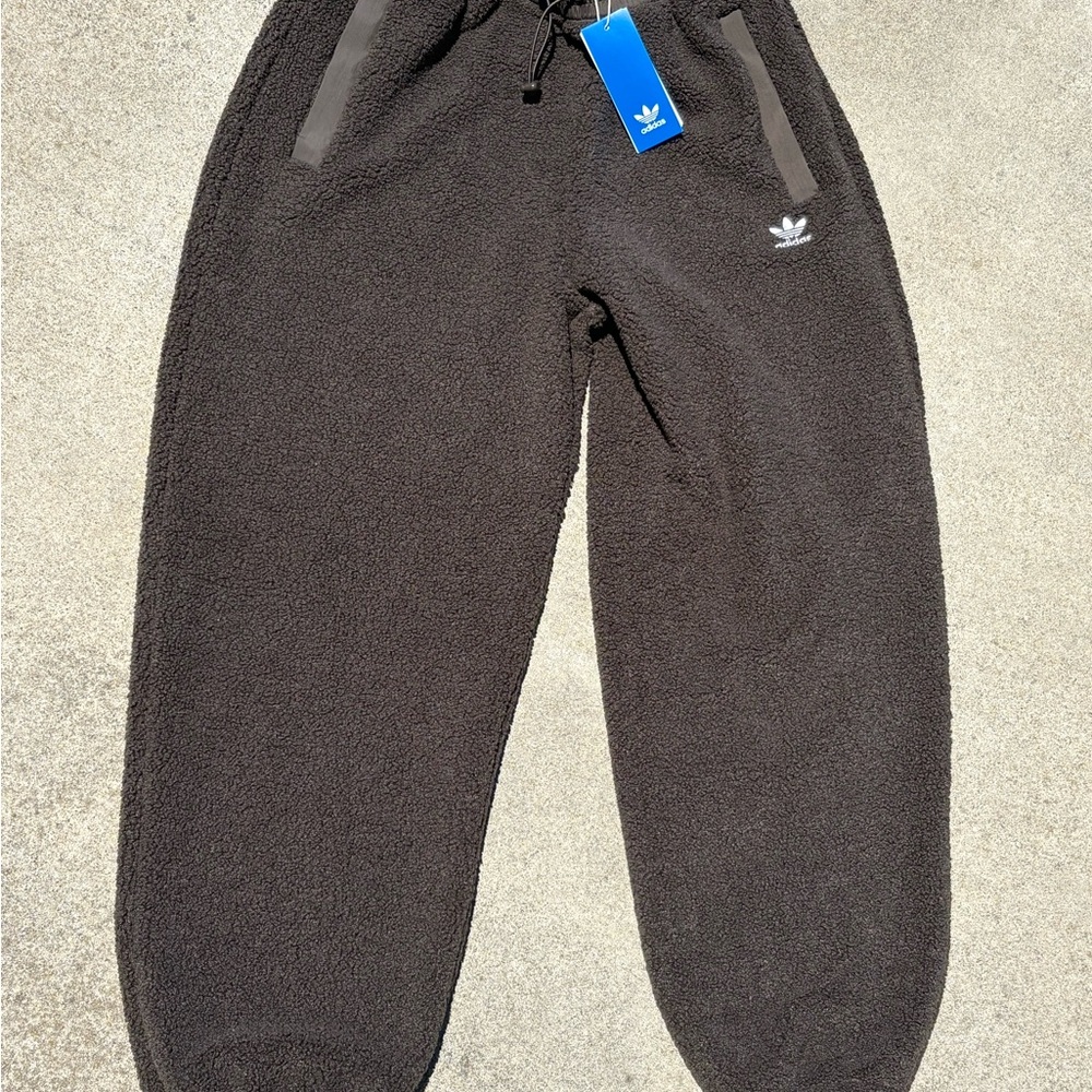 Adidas Teddy Fleece Velvet Olive Sweatpants - Picture 9 of 16
